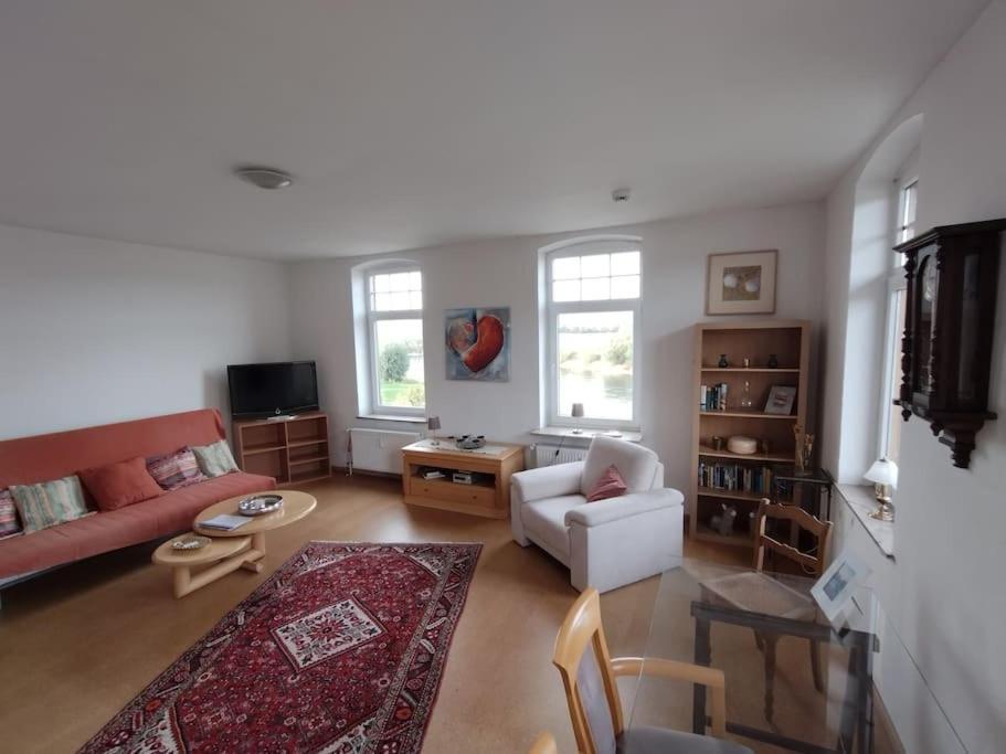 Ferienwohnung Mit Weserblick Und Kamin Hessisch Oldendorf Exterior foto